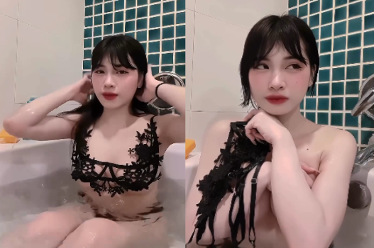 Clip sex cô gái xinh vú lớn da trắng mắt lẳng lơ